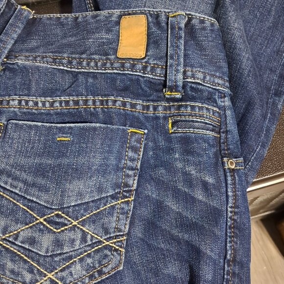 Maurices Distressed Capri Jeans Womens Juniors 5 / 6 Dark Blue Denim Wide Leg - Picture 9 of 10